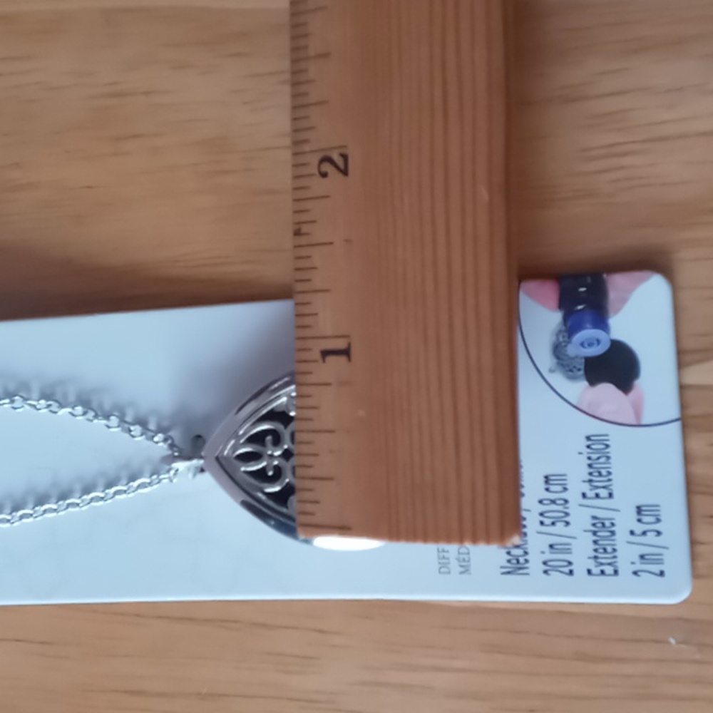 Positive Intentions Diffuser Locket - Picture 10 of 11